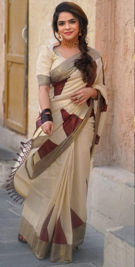 Kerala Traditional Tissue Kunjalam Temple print Set Saree with Stitched Blouse,Indian traditional /Onam,Christmas,Pooja Birthday, Festival