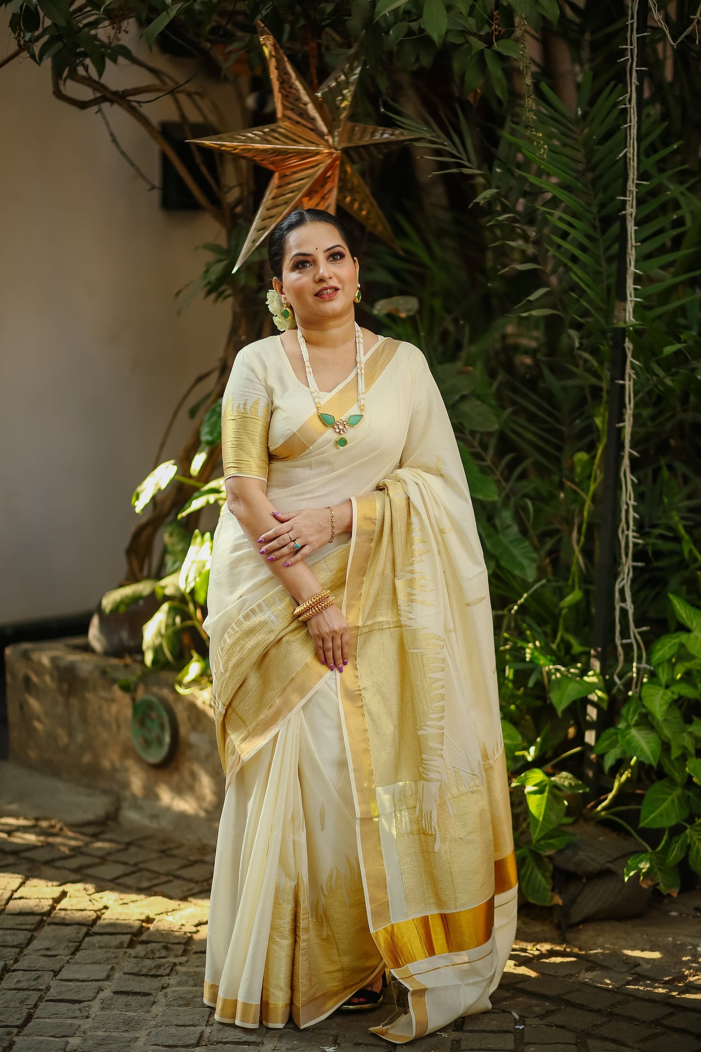 Kerala Fire Embroidery Cotton Saree 6.25 mtr, Kerala Saree, Vishu Saree ,Onam Saree / Handmade designs, Pooja, Festivals, Special Occasions