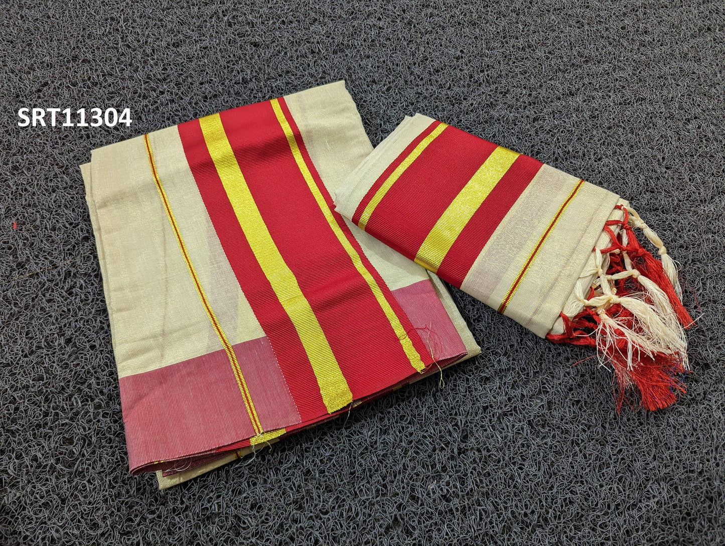Kerala Special Golden Tissue Fancy Set Mundu 2.80 mtrs,Tissue Set Mundu,Beautiful Kerala Designs,Vishu,Onam,Pooja,Traditional,Festival.