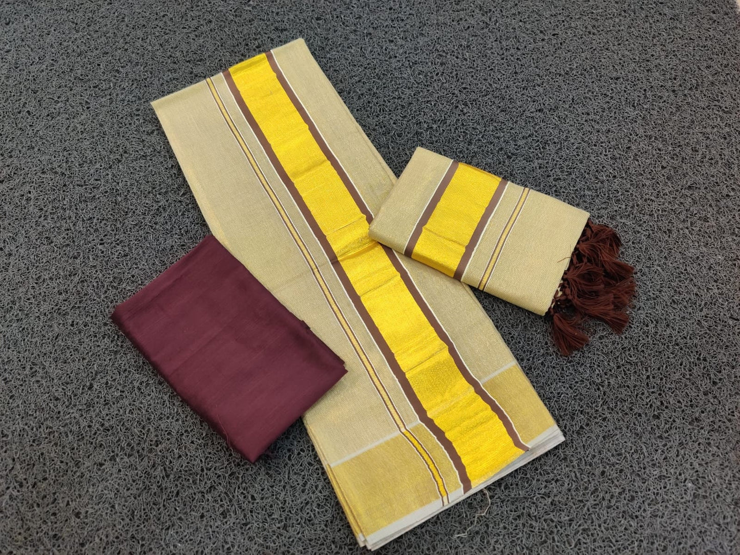 Kerala Special Coffee Colour Tissue Set mundu 2.80 with Stitched Blouse or Blouse Material, Tissue Set Mundu, Beautiful Kerala Designs.