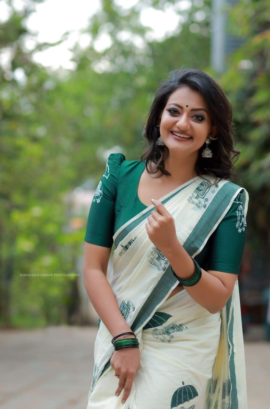 Kerala Bottle Green Elephant Print Cotton Saree 6.25 mtr with Blouse 1 mtr Printed Design, Kerala Saree, Vishu Saree ,Onam Saree , Pooja