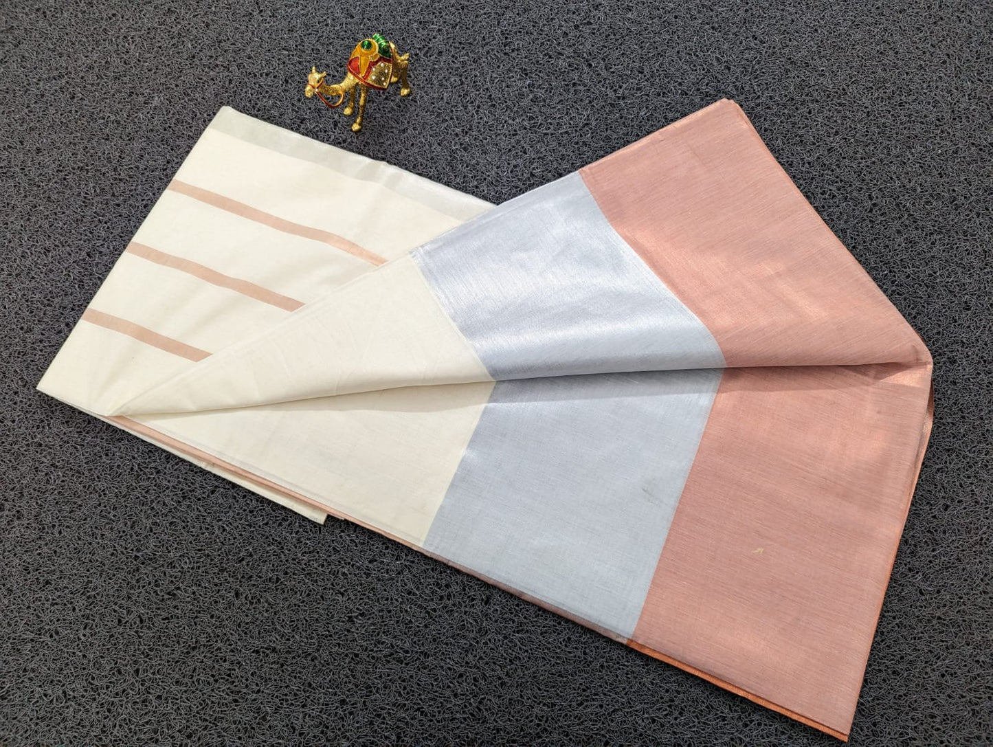 Kerala Silver Rose Copper Premium Cotton Saree (Handloom Finish)6.25 mtr,Kerala Saree,Vishu Saree ,Onam Saree, Pooja,birthday saree