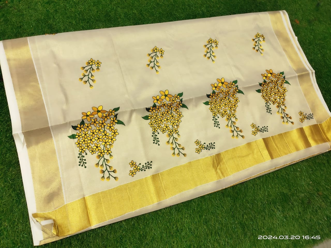 Kerala Embroidered Kanikkonna Golden Tissue Saree With Blouse material 6.25Mtr,Kerala Saree,Vishu Saree ,Onam Saree ,Handmade Designs,Pooja