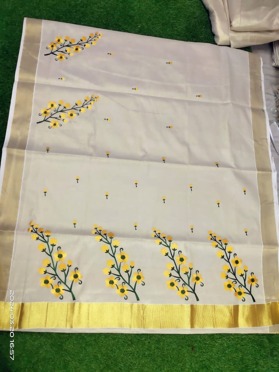 Kerala Embroidered Kanikkonna Golden Tissue Saree With Blouse material 6.25Mtr,Kerala Saree,Vishu Saree ,Onam Saree ,Handmade Designs,Pooja
