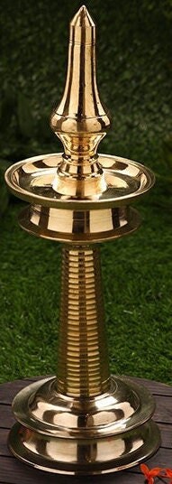 South Indian Payyannoor model Nilavilakku,Heavy Brass oil Lamp ,Diya,Onam,Vishu,Annaprasam,House warm,Special gift,Temple home pooja use