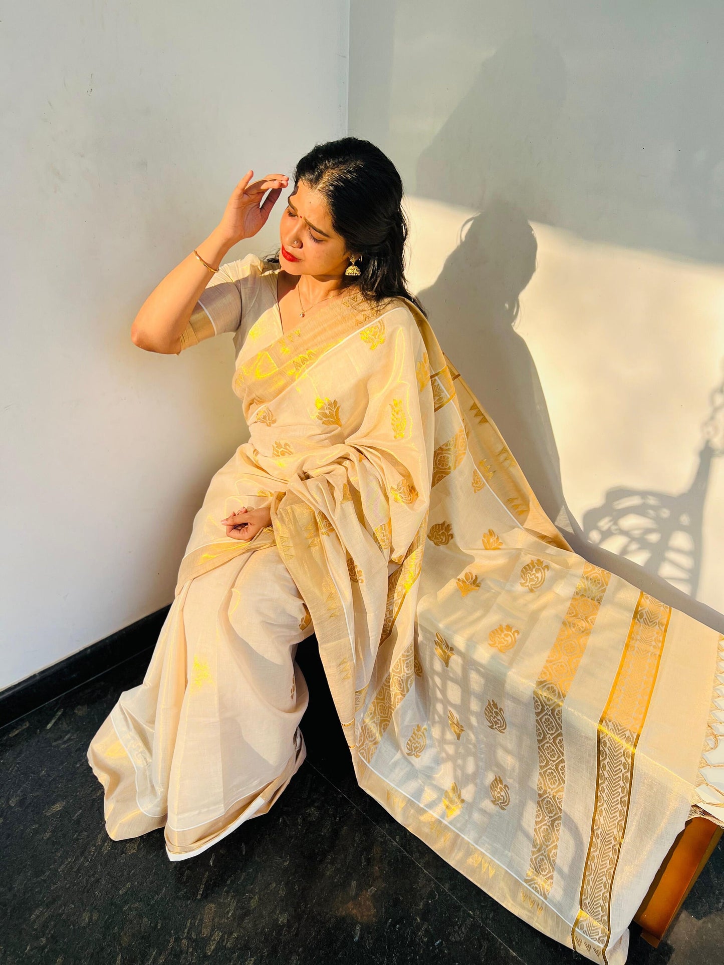 Kerala Traditional Premium golden tissue jacquard weave work with Tussels Saree with Stitched Blouse or with Blouse Material only