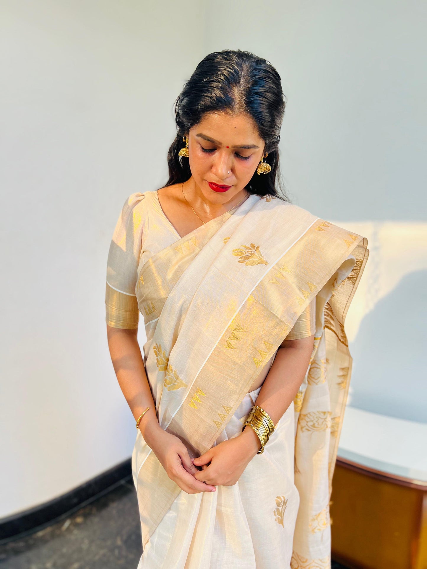 Kerala Traditional Premium golden tissue jacquard weave work with Tussels Saree with Stitched Blouse or with Blouse Material only