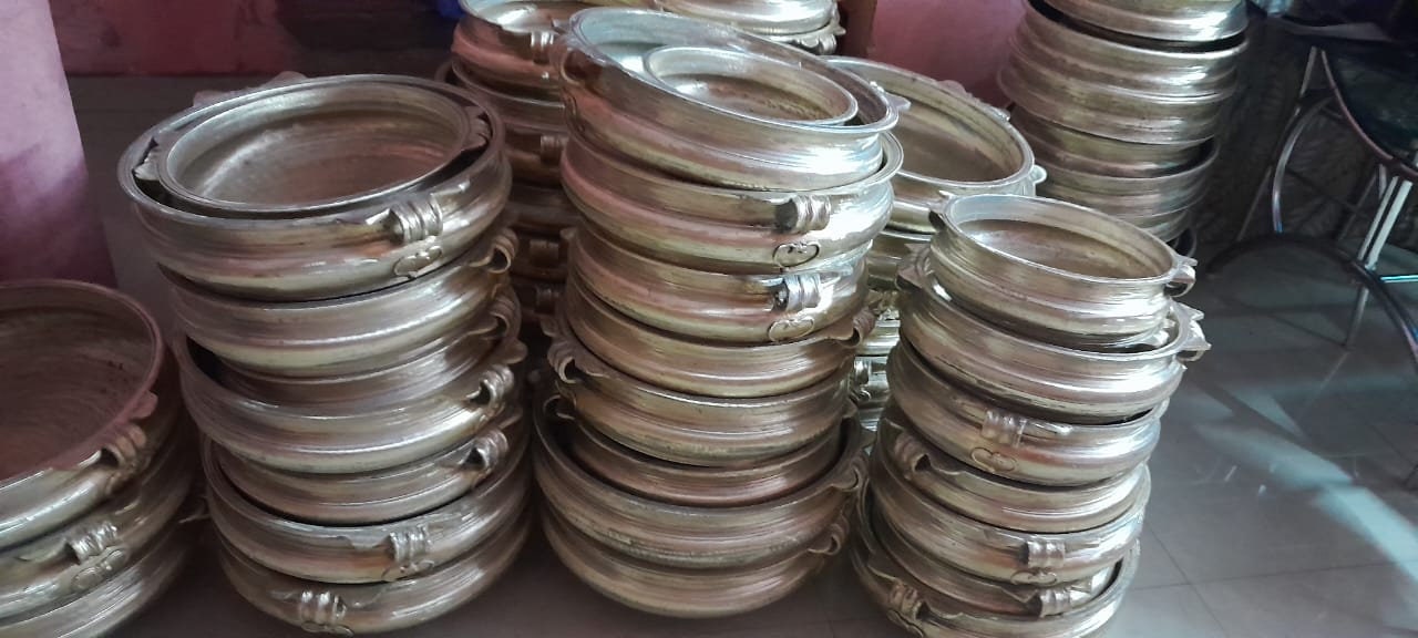 Kerala Pure Handmade Bronze Cooking Uruli with handle-Varpu/Vattalam, Pot, Traditional kerala cooking Pot with Handle,Onam payasam maker.